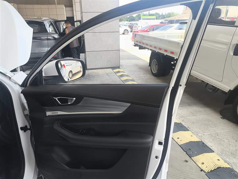 Chery Tiggo 8