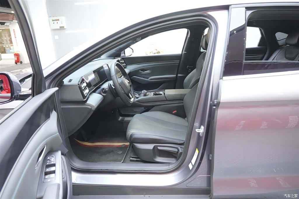 BYD Qin, 2025 14