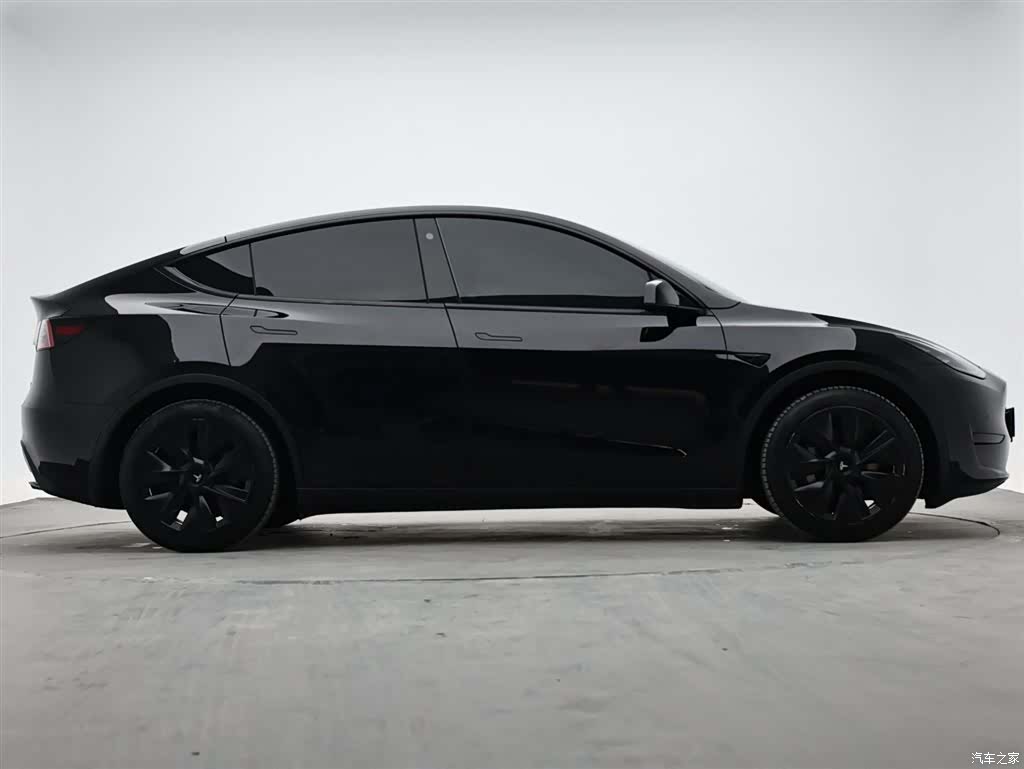 Tesla Model Y, 2022 все фото