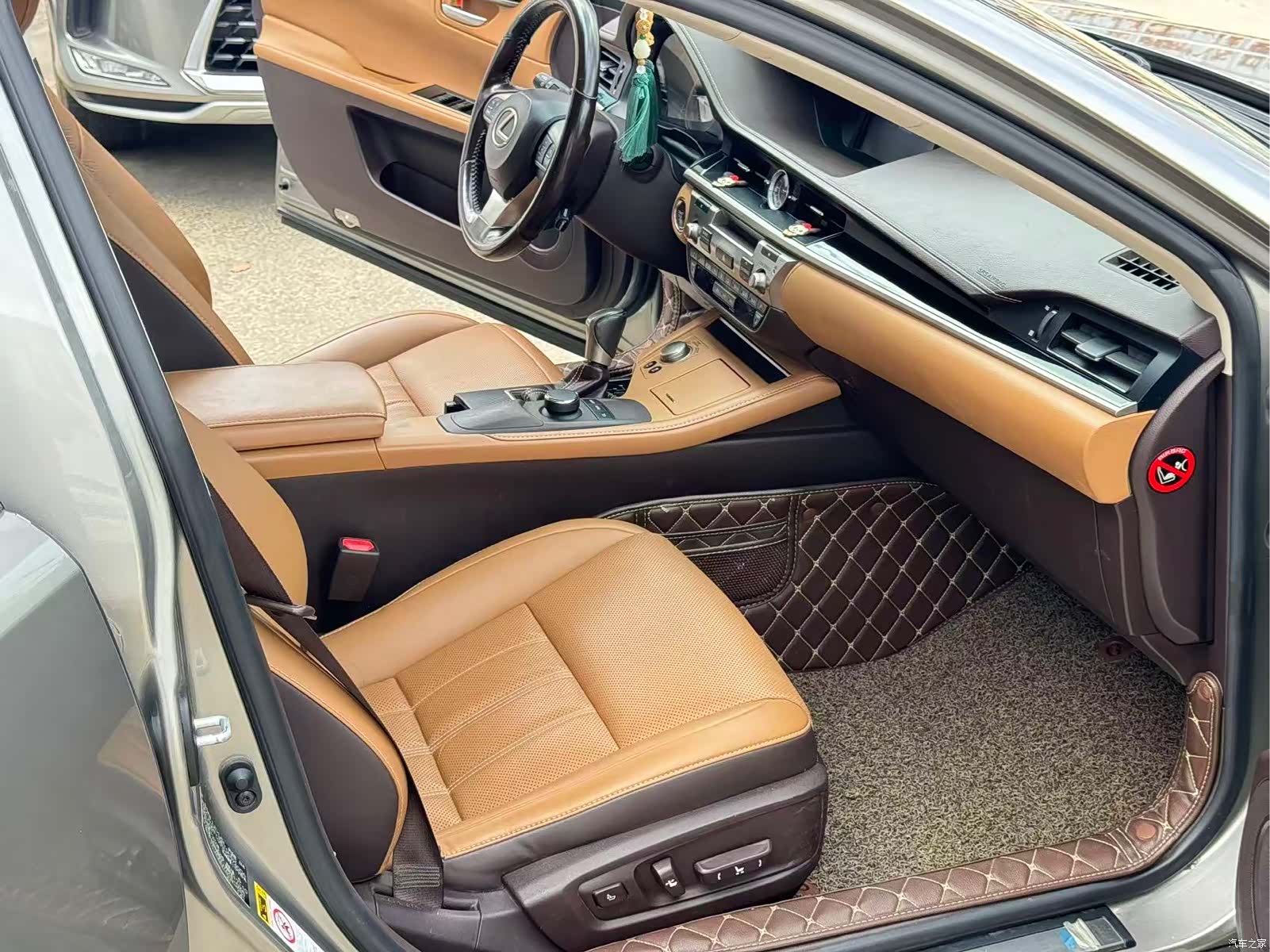 Lexus ES, 2017 6