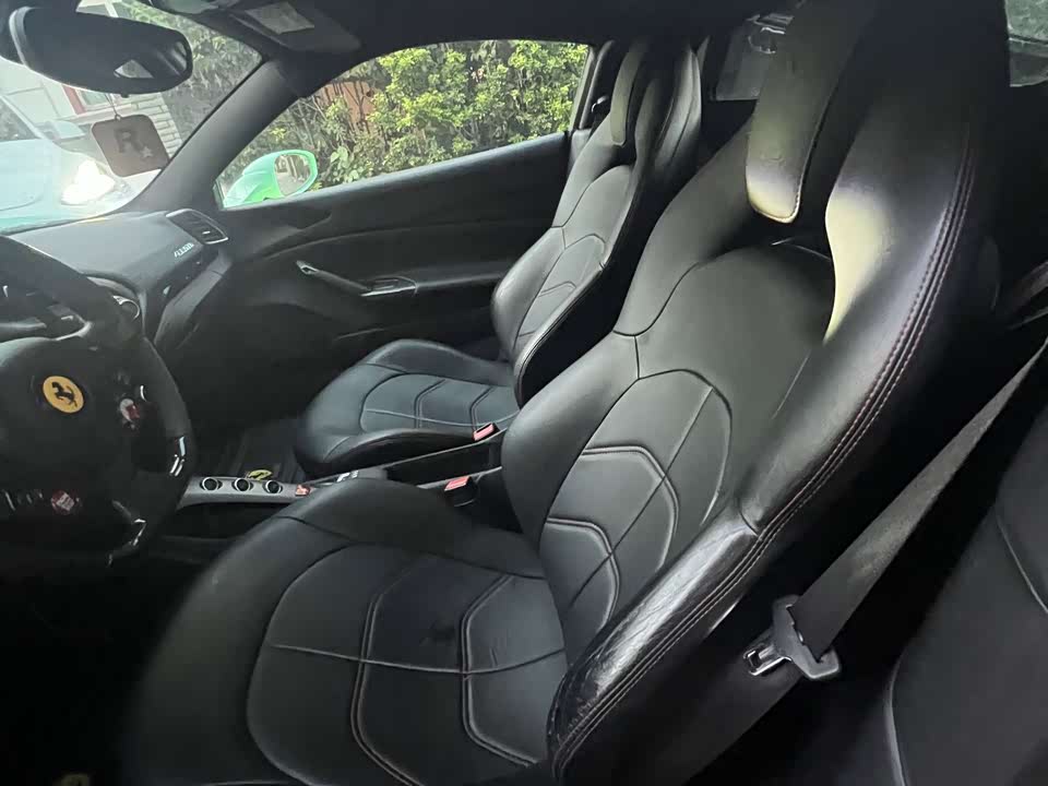 Ferrari 488