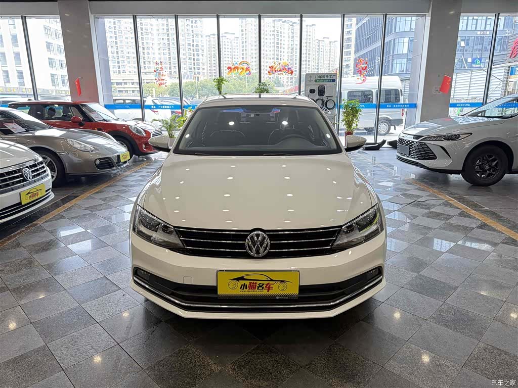 Volkswagen Sagitar, 2015 2