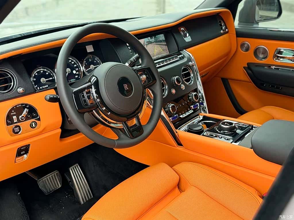 Rolls-Royce Cullinan, 2024 6