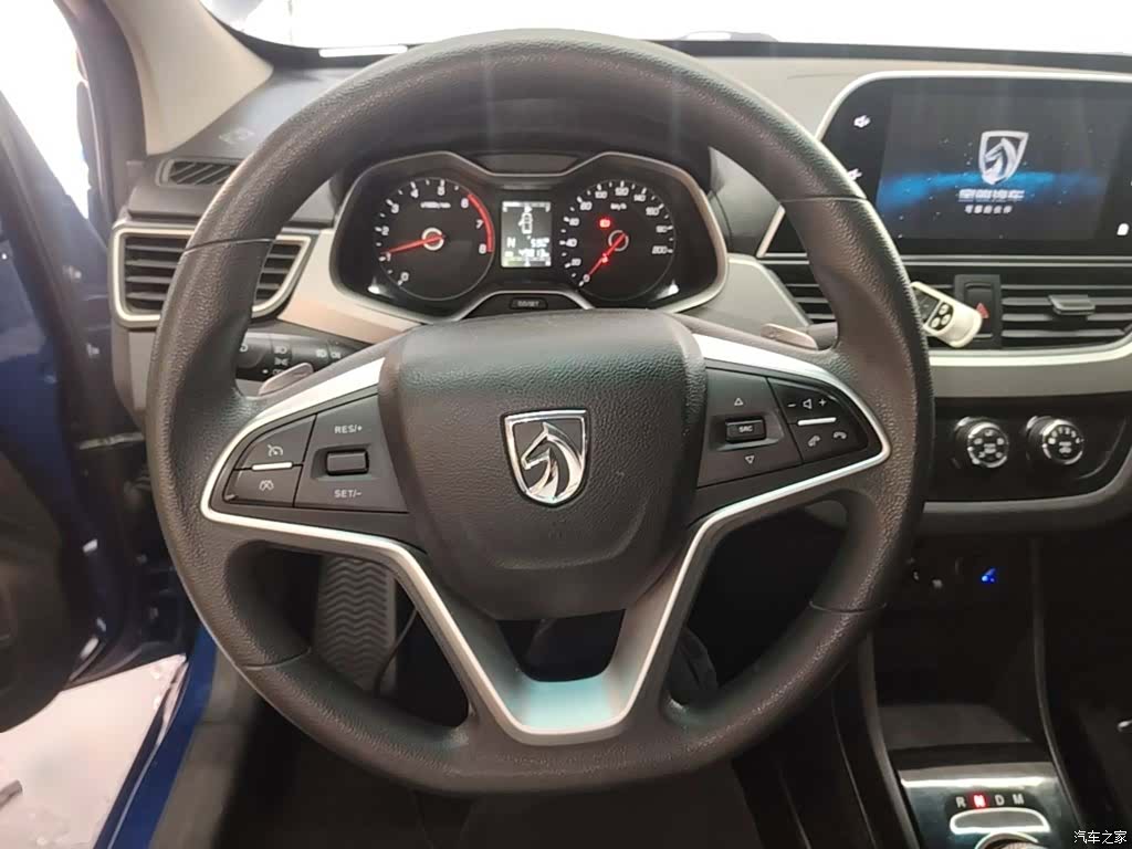 Wuling 310W, 2021 11
