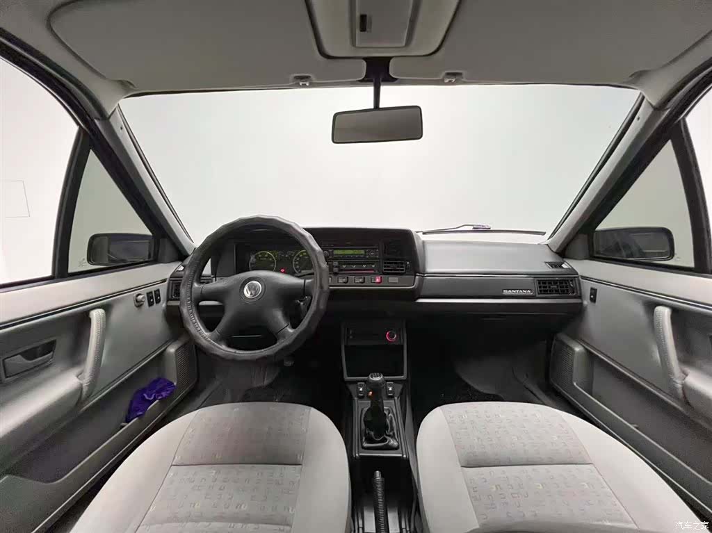 Volkswagen Santana, 2012 9
