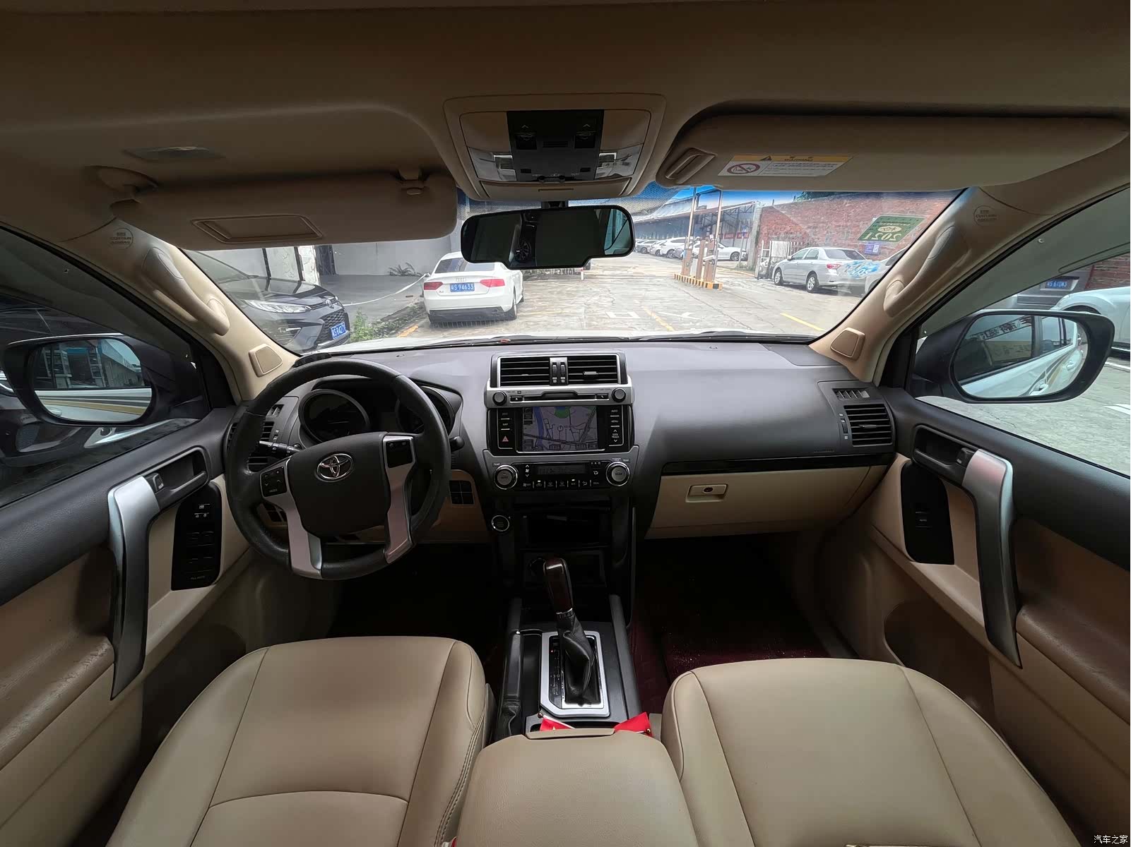 Toyota Prado, 2015 10