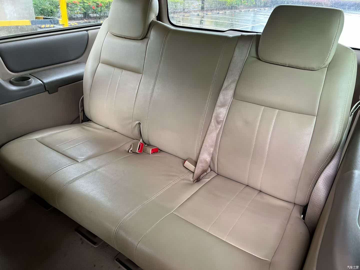 Buick GL8, 2013 9