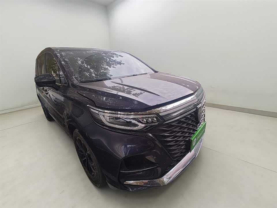 Roewe iMAX8
