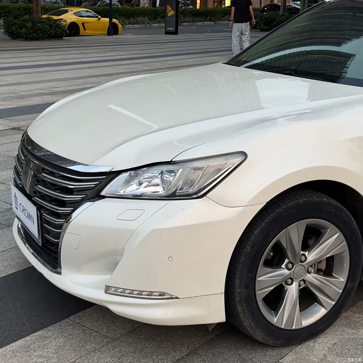 Toyota Crown, 2015 4