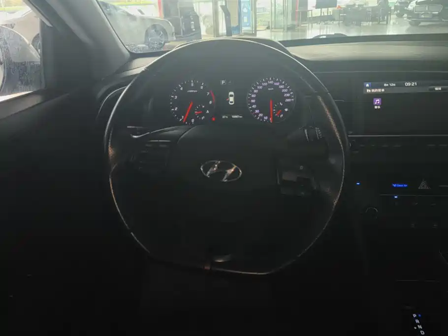 Hyundai Lead