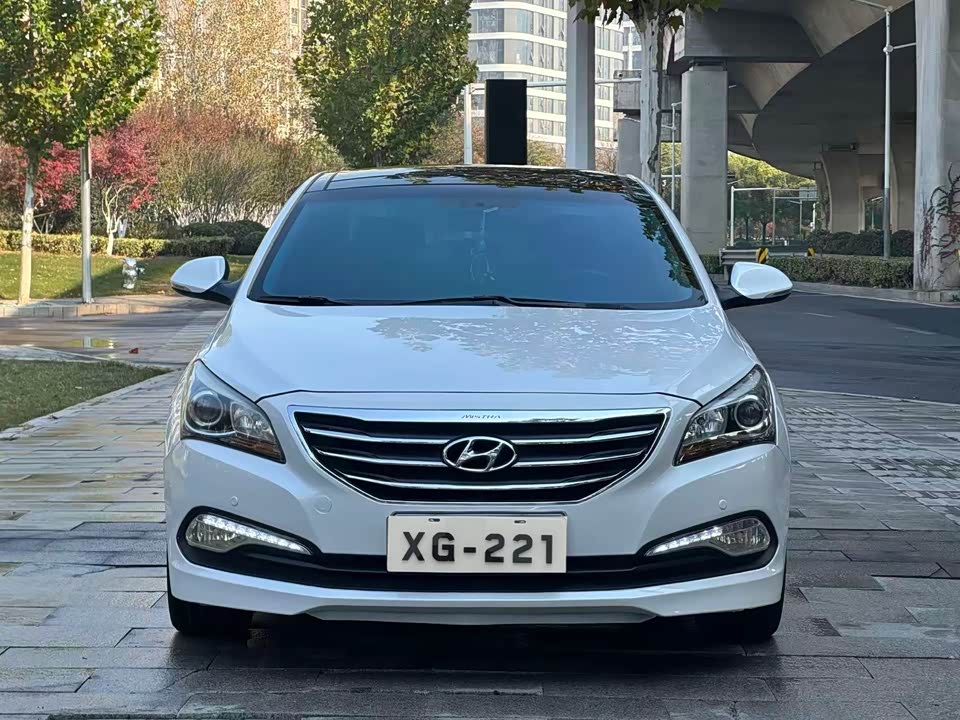 Hyundai Name picture