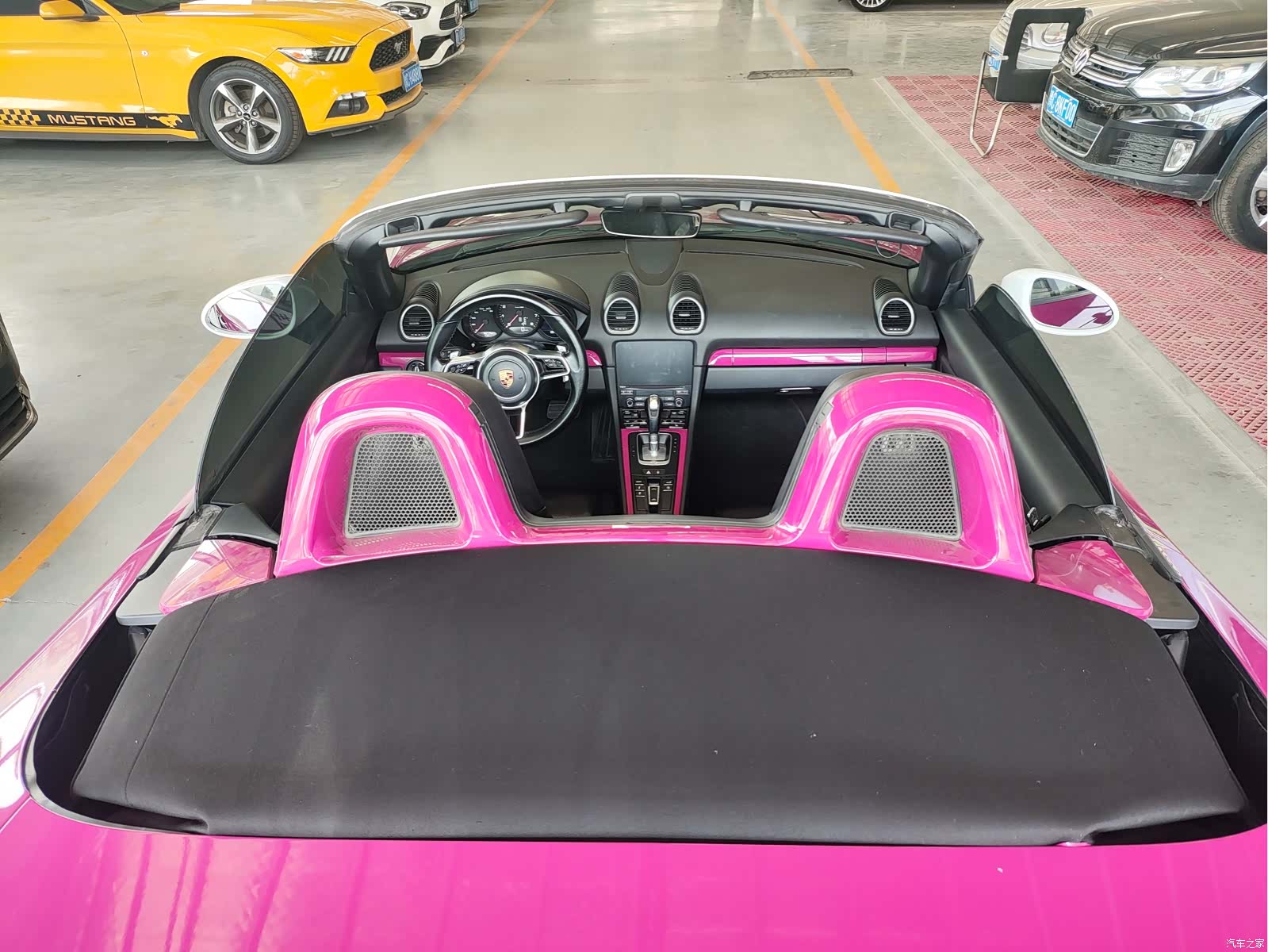 Porsche Boxster, 2017 все фото