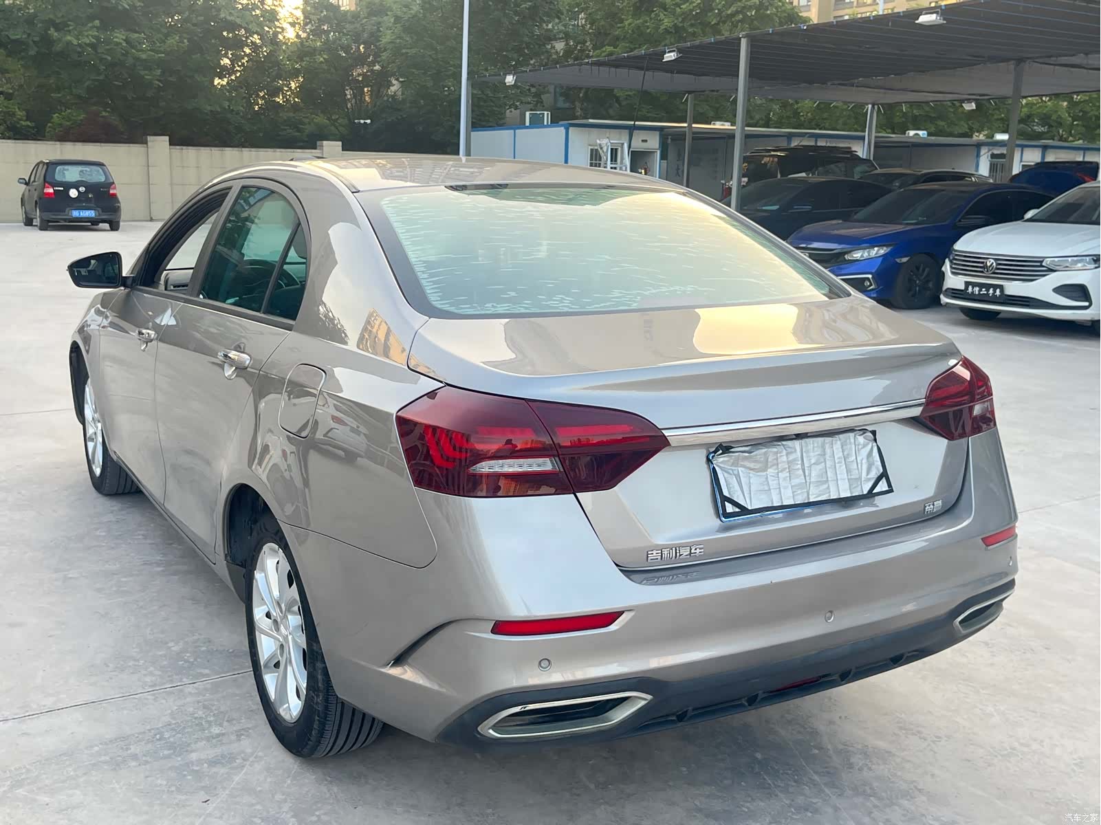 Geely Emgrand, 2021 все фото