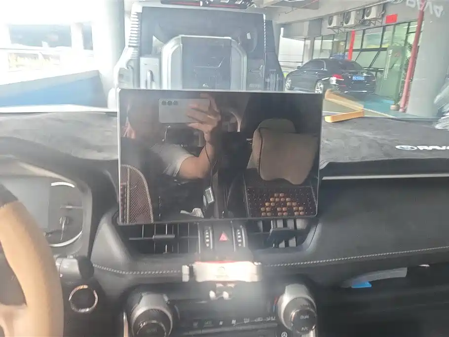 Toyota RAV4 Rongfang