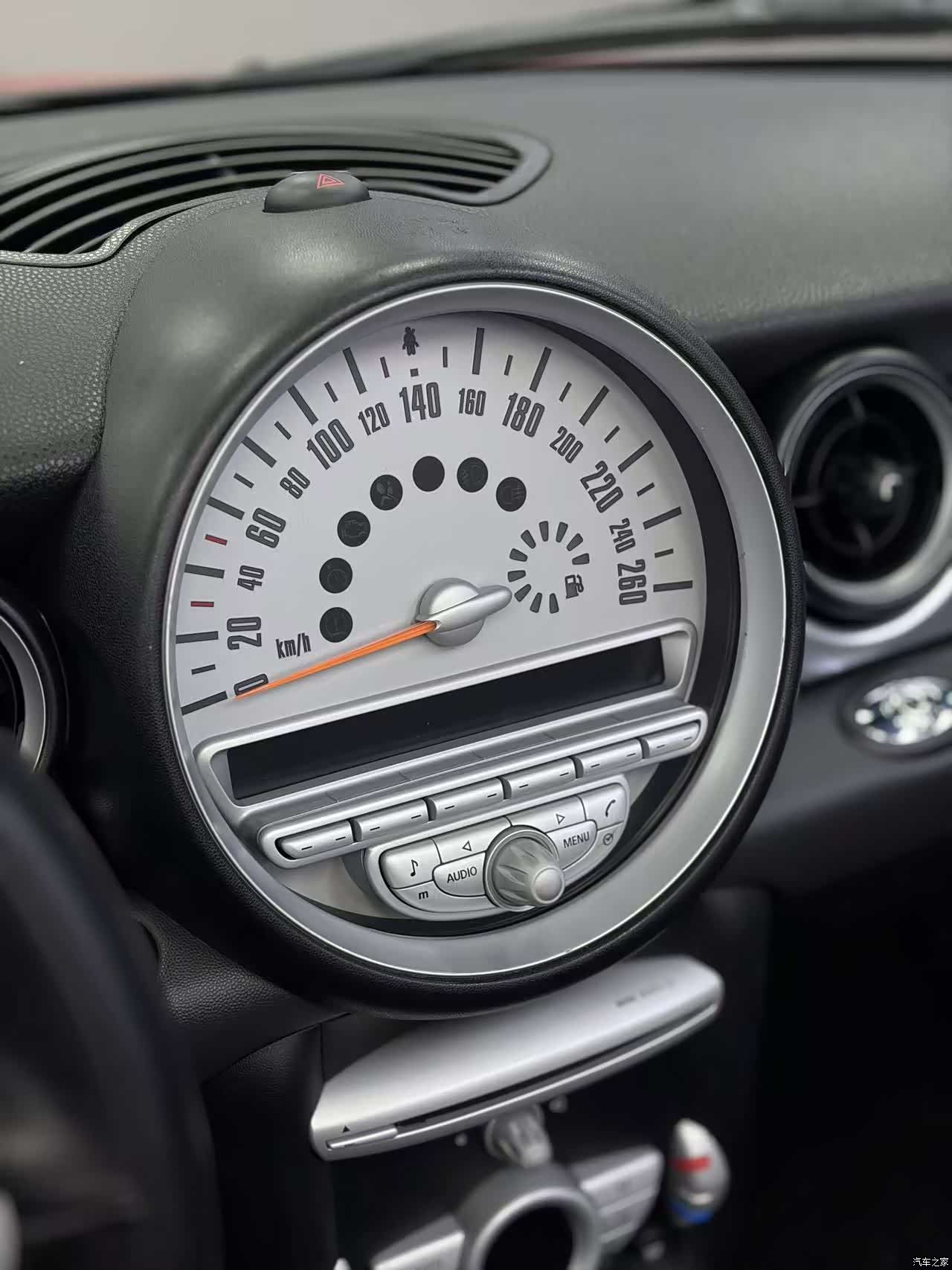 Mini Cooper, 2010 11