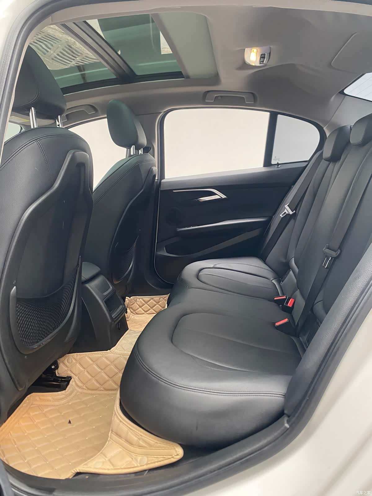 BMW 1 Series, 2017 все фото