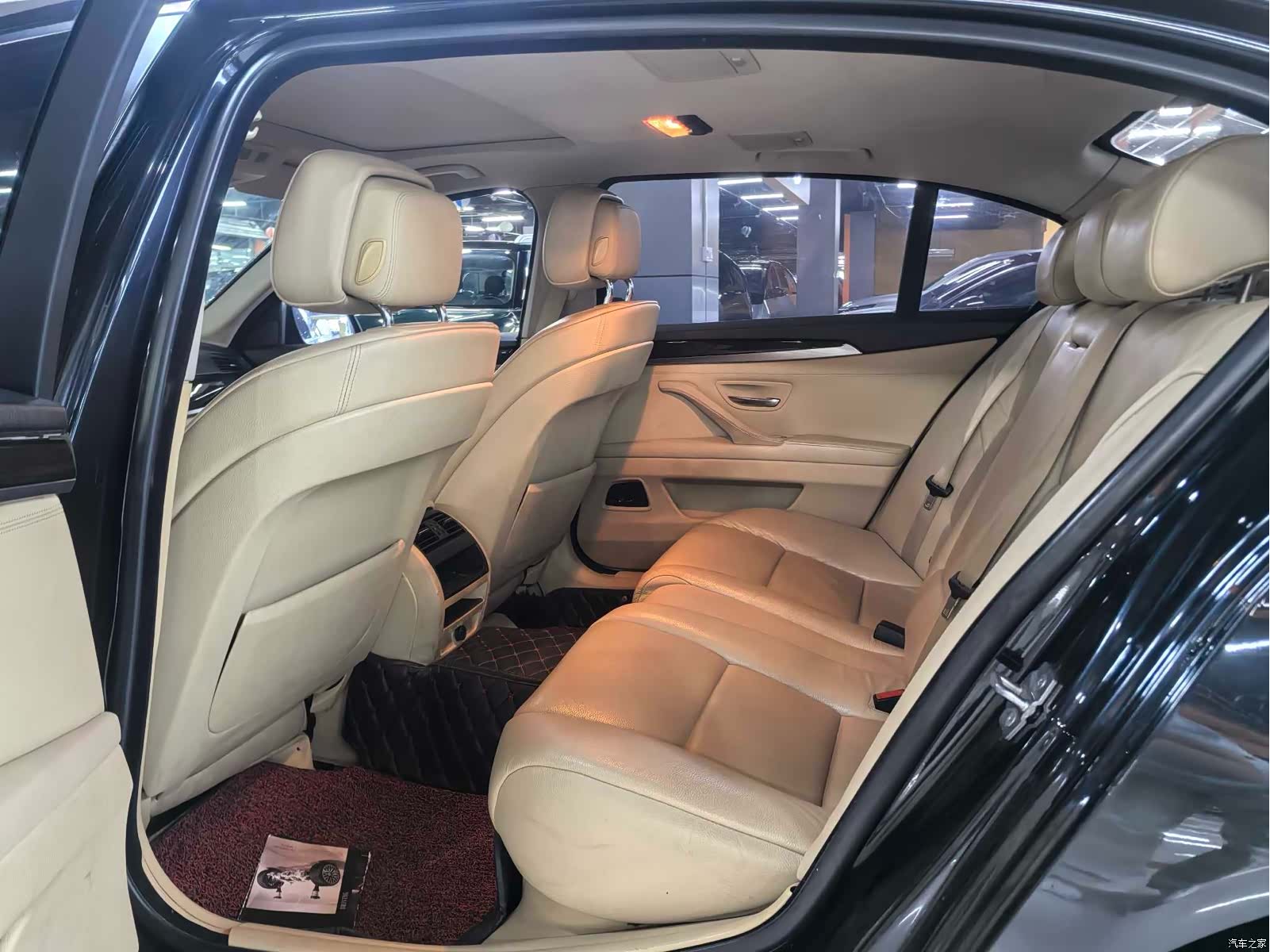 BMW 5 Series, 2012 все фото