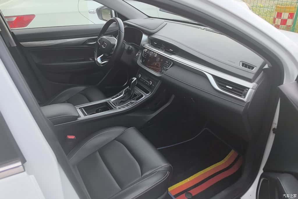 Geely Emgrand, 2019 8