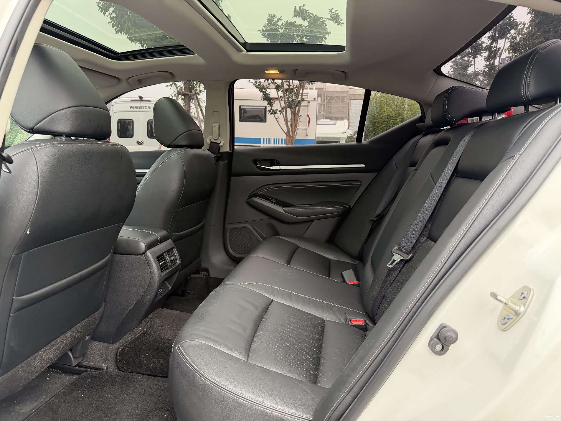 Nissan Teana, 2020 10