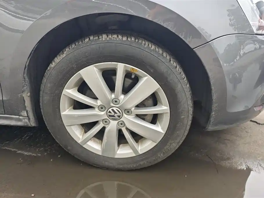 Volkswagen Sagitar Volkswagen Sagitar