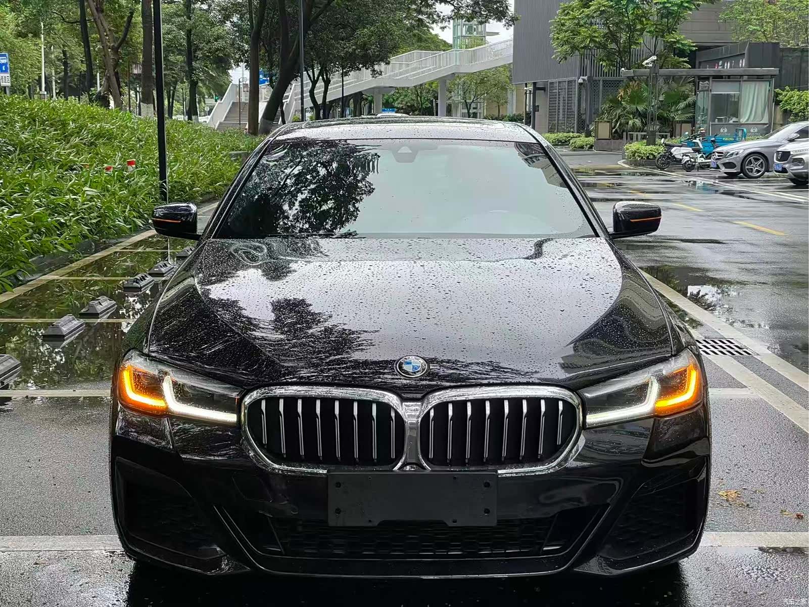 BMW 5 Series, 2023 1