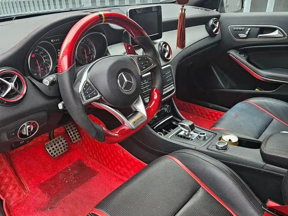 Mercedes-Benz Class A AMG Mercedes-Benz Class A AMG