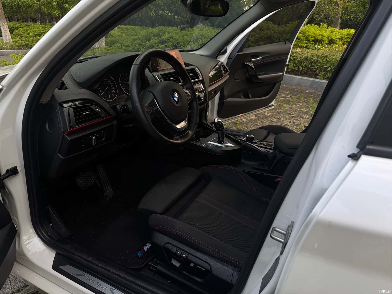 BMW 1 Series, 2015 11