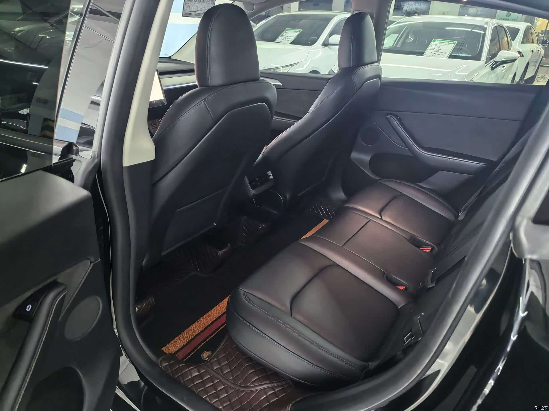 Tesla Model Y, 2024 7