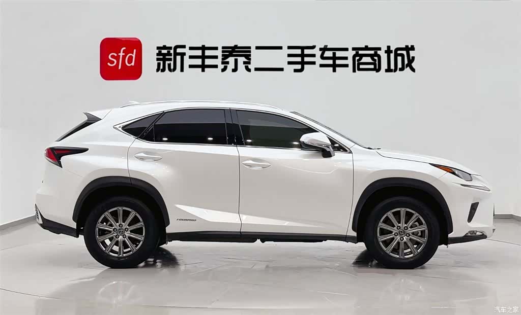Lexus NX, 2020 3