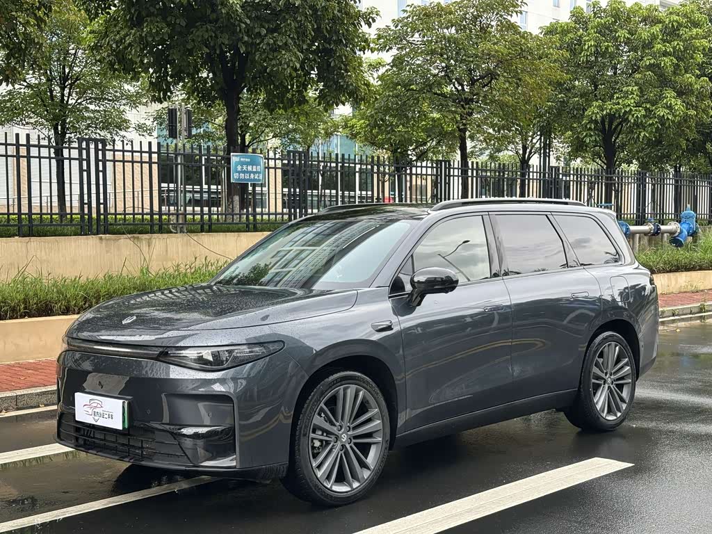 Leapmotor C16