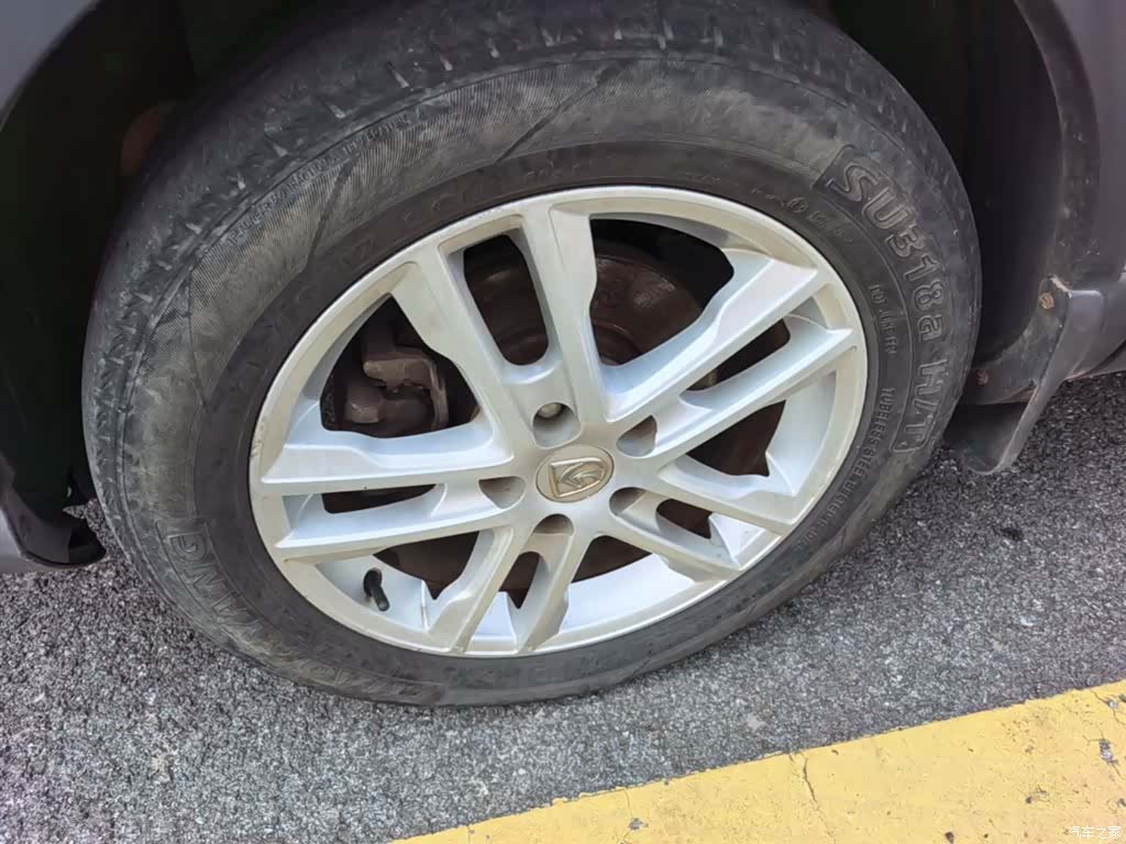 Wuling 560, 2016 23