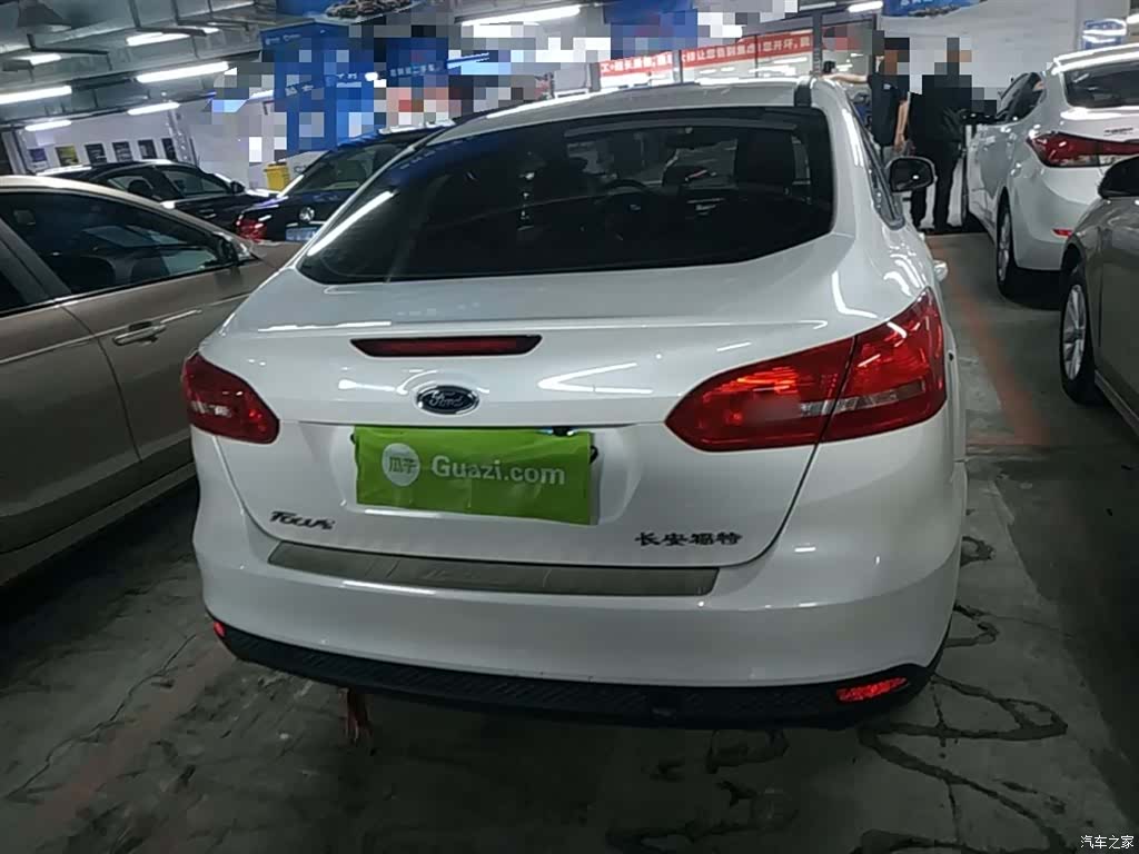 Ford Focus, 2015 6