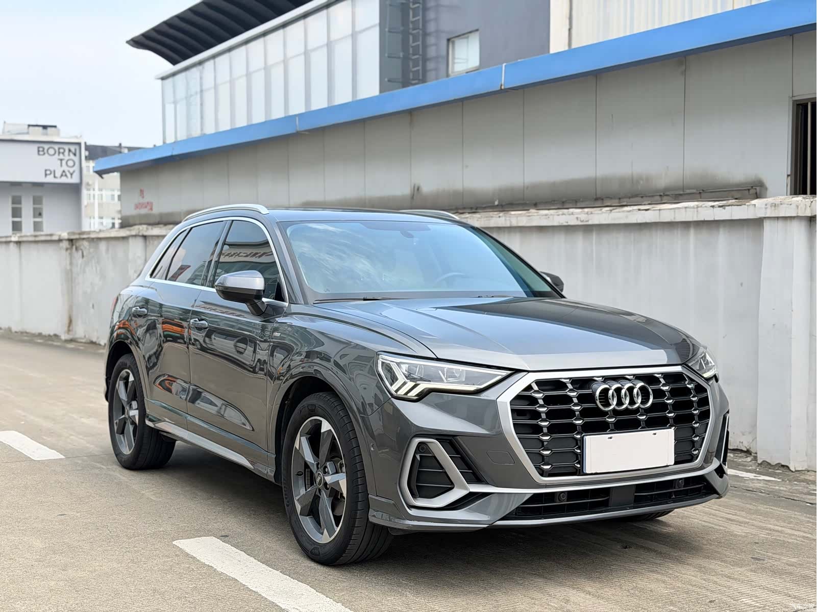Audi Q3, 2022 3
