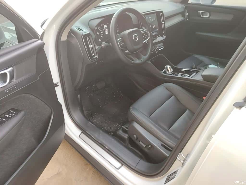 Volvo XC40, 2019 15