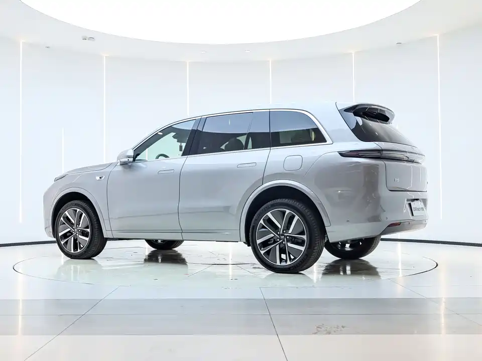 Li Auto Ideal L8