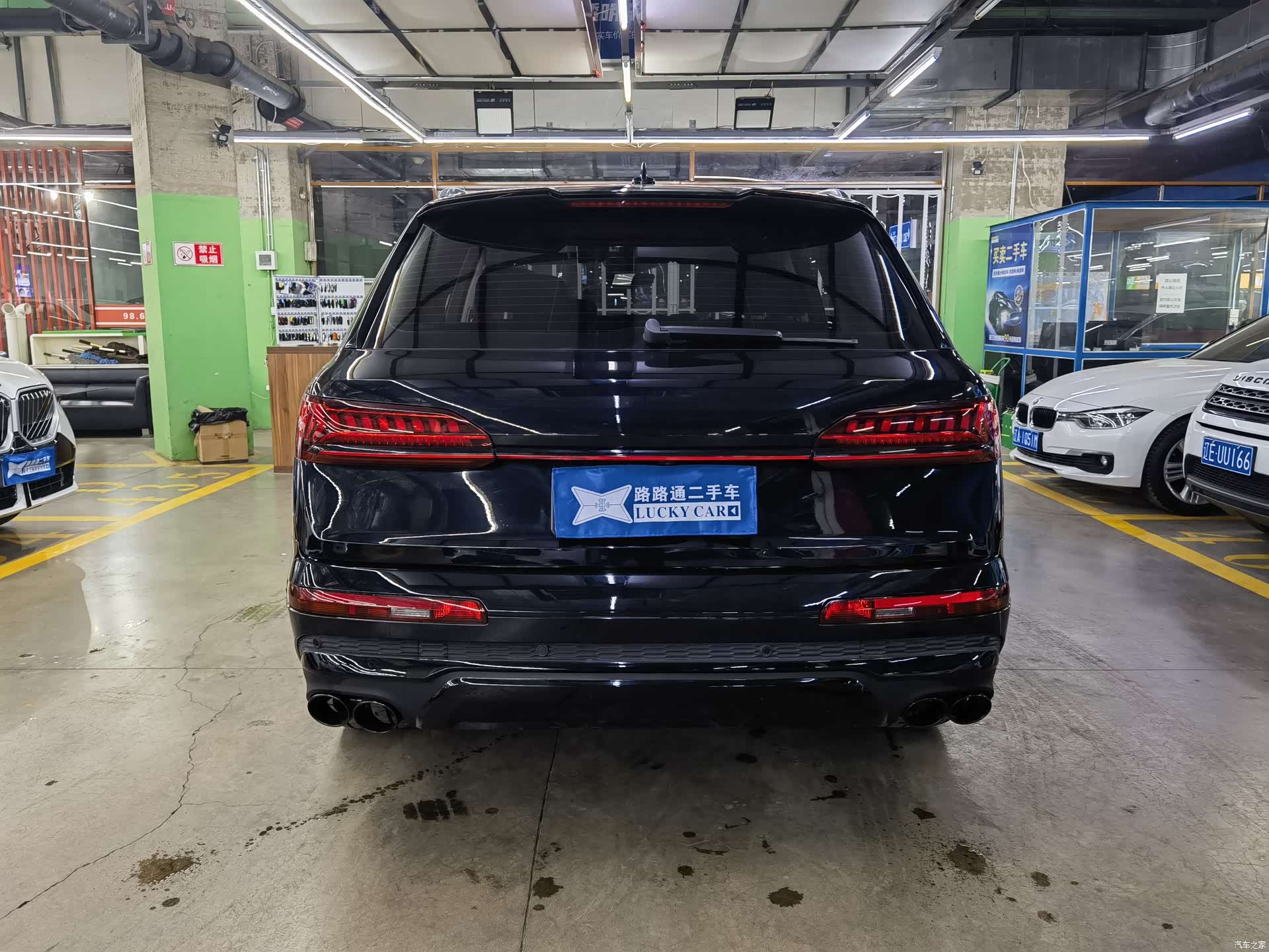 Audi Q7, 2020 все фото