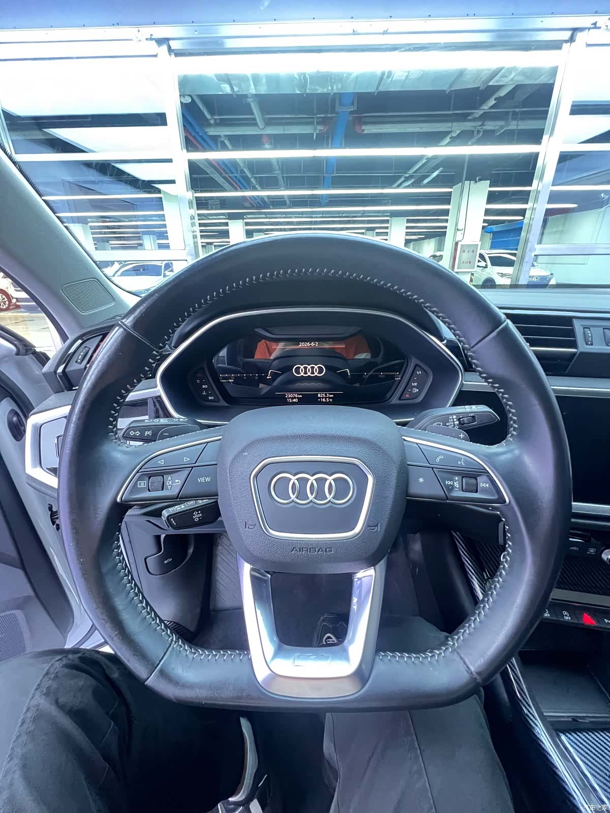 Audi Q3, 2022 10