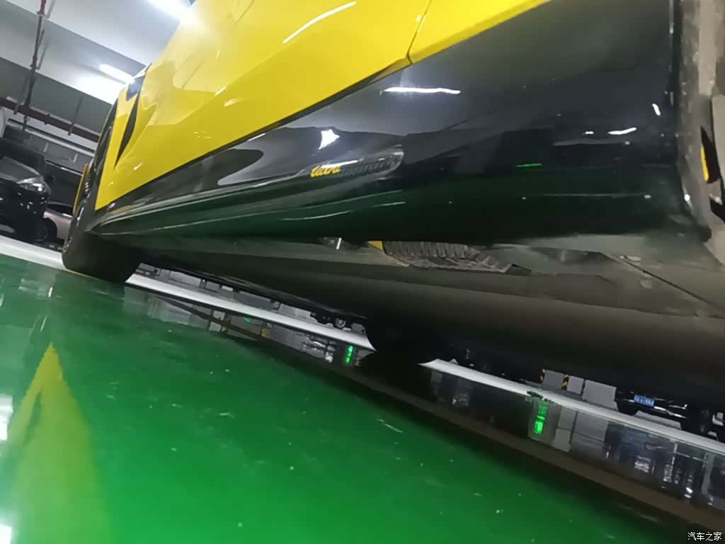 Xiaomi SU7, 2025 22