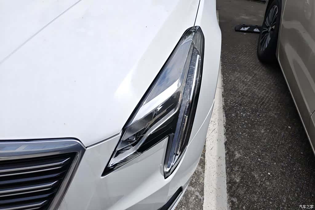 Cadillac XTS, 2018 все фото