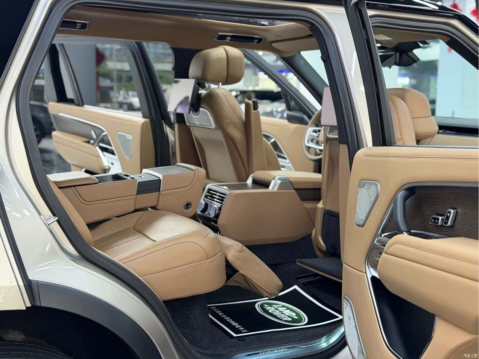 Land Rover Range Rover, 2022 15