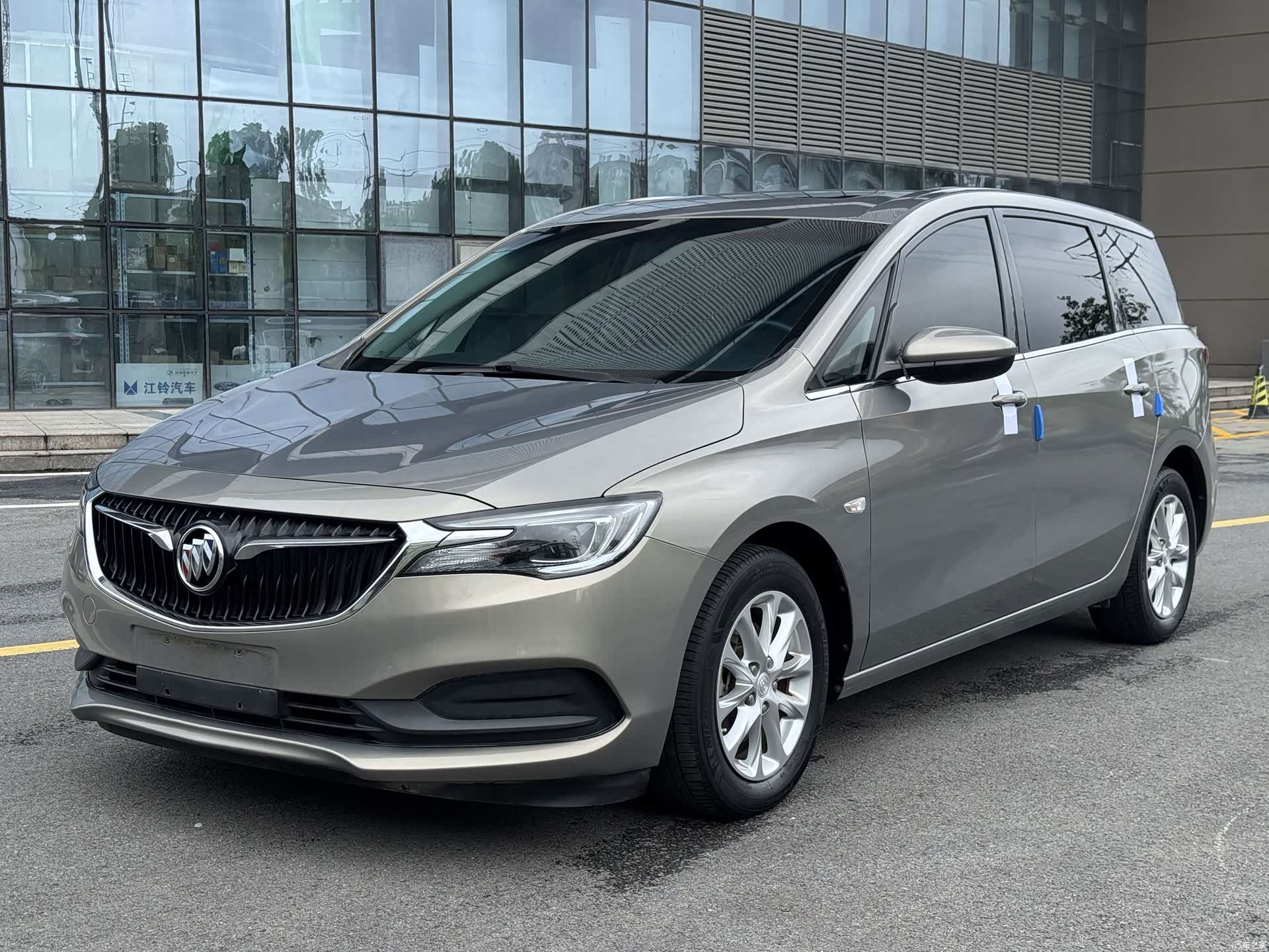 Buick GL6, 2019 1