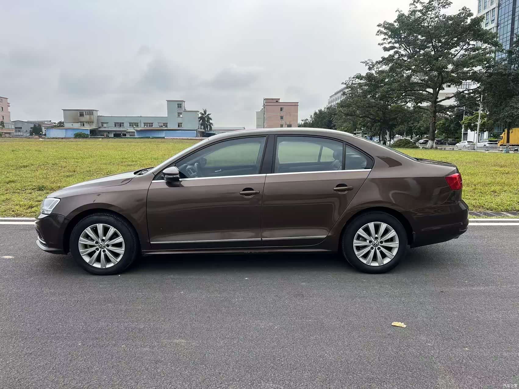 Volkswagen Sagitar, 2016 6