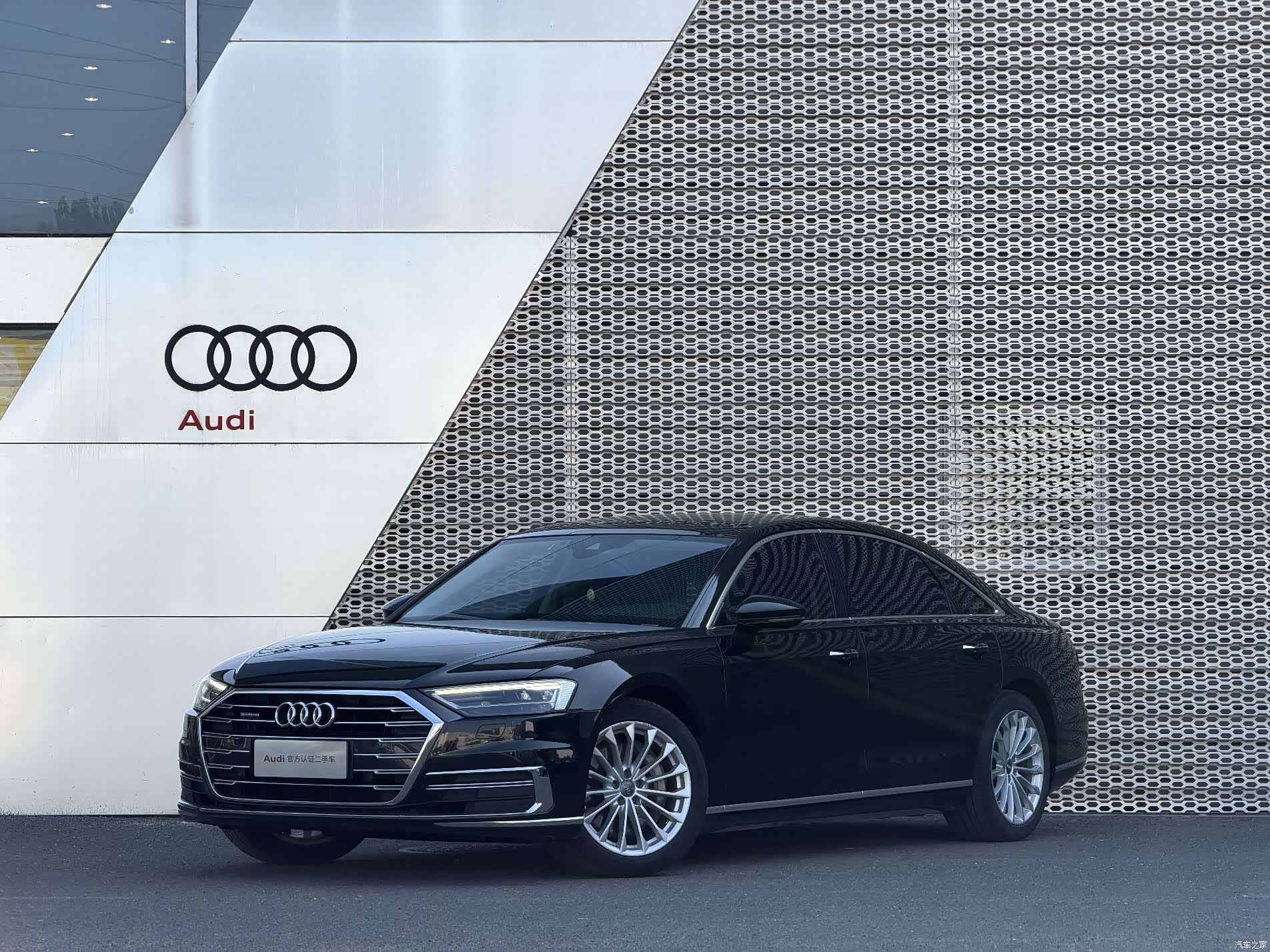 Audi A8L, 2018 1