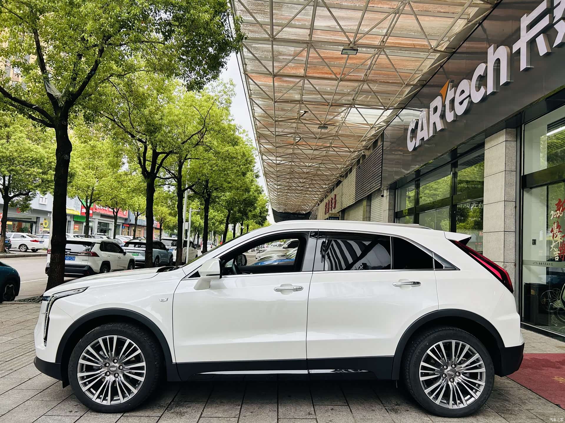 Cadillac XT4, 2024 4