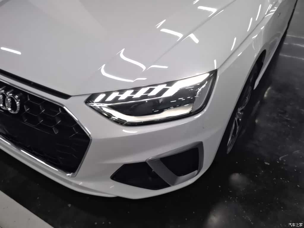 Audi A4L, 2021 24