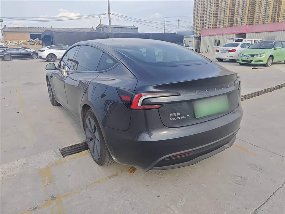 Tesla Model 3 Tesla Model 3