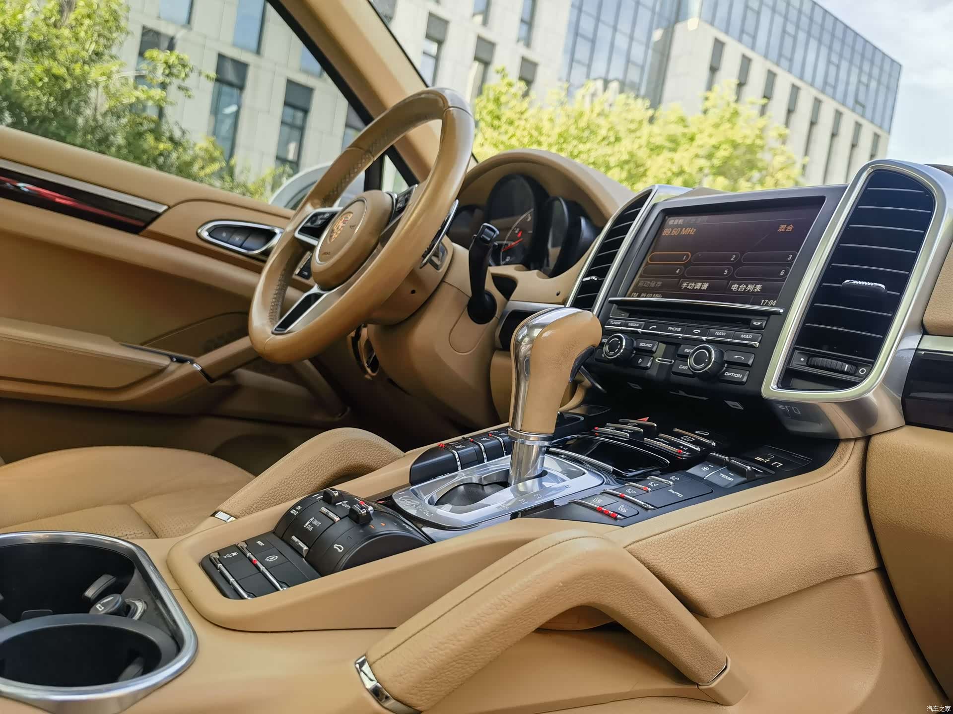 Porsche Cayenne, 2015 13
