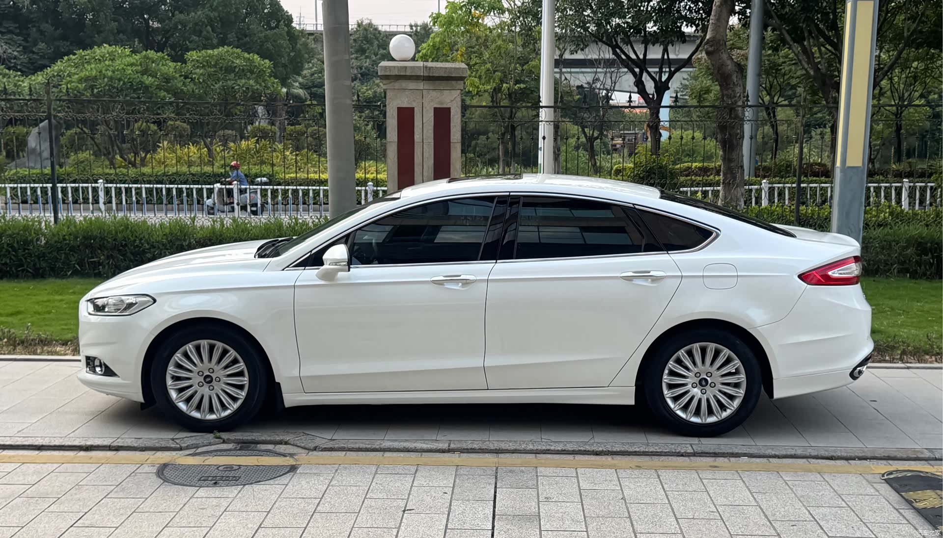 Ford Mondeo, 2016 7