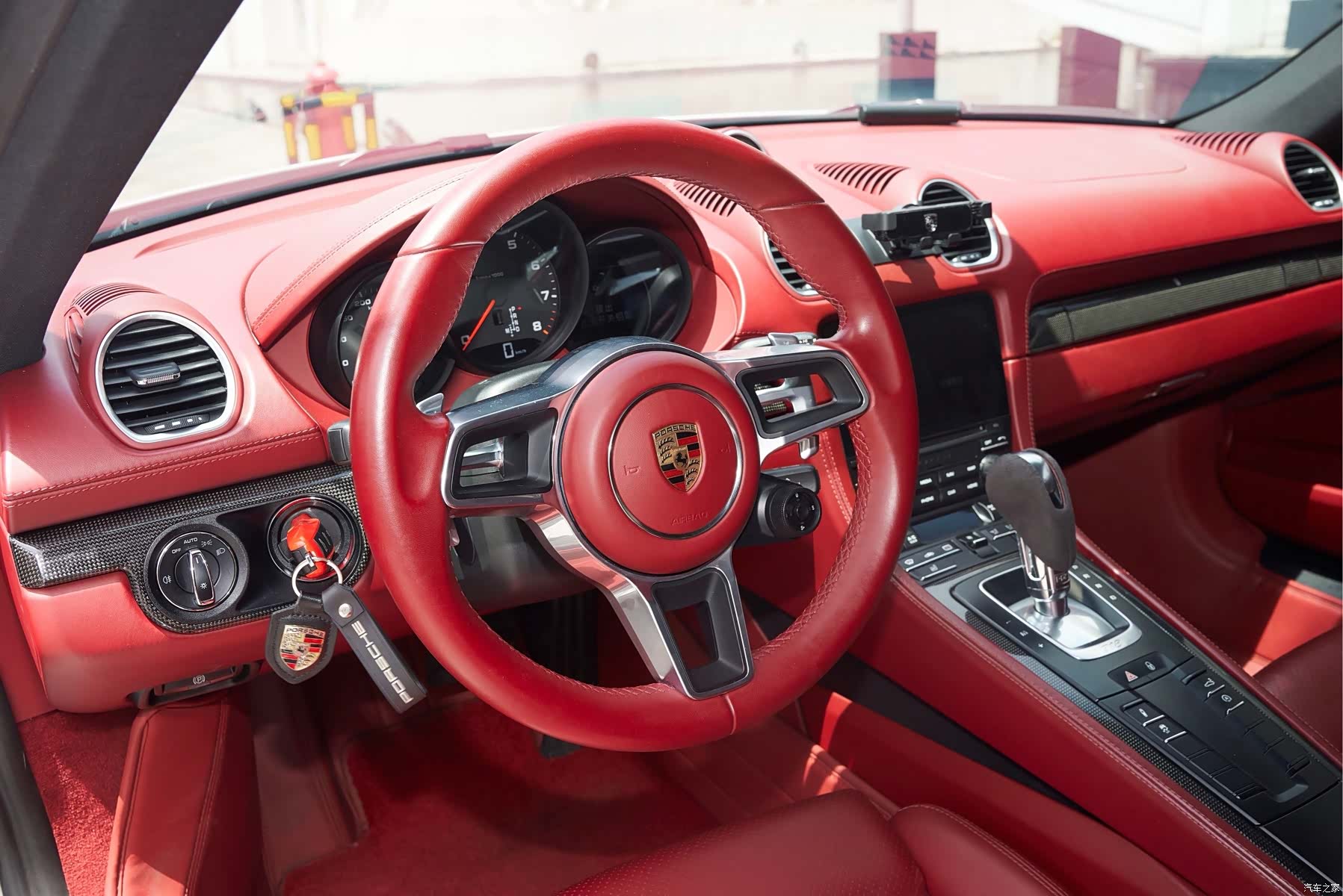 Porsche Cayman, 2018 9