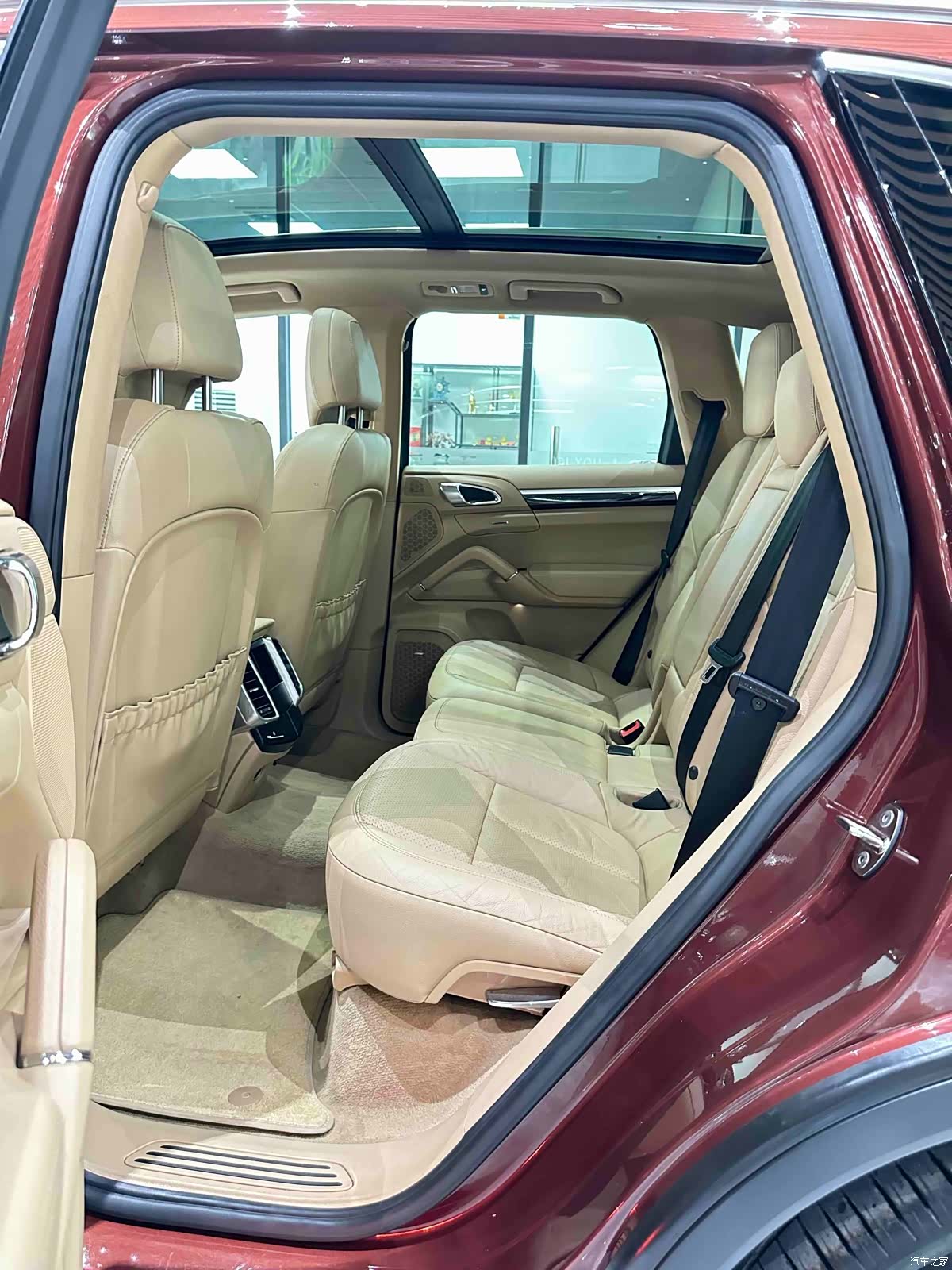 Porsche Cayenne, 2012 12